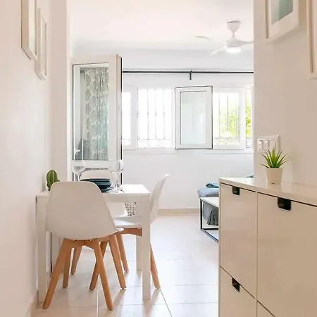 Apartment Vacation Quiet & Close To Beach Nerja