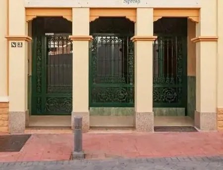 Vacation Quiet & Close To