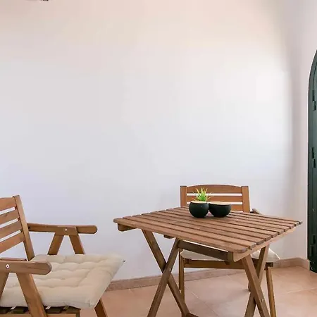 Vacation Quiet & Close To *