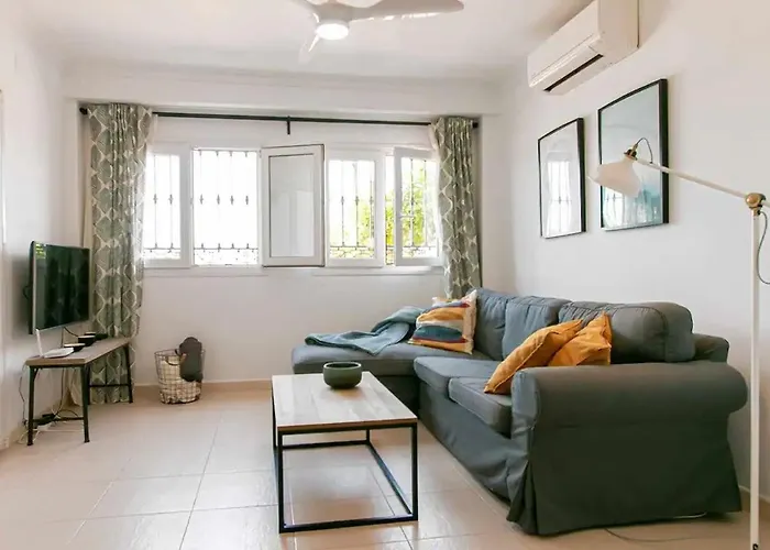 Vacation Quiet & Close To